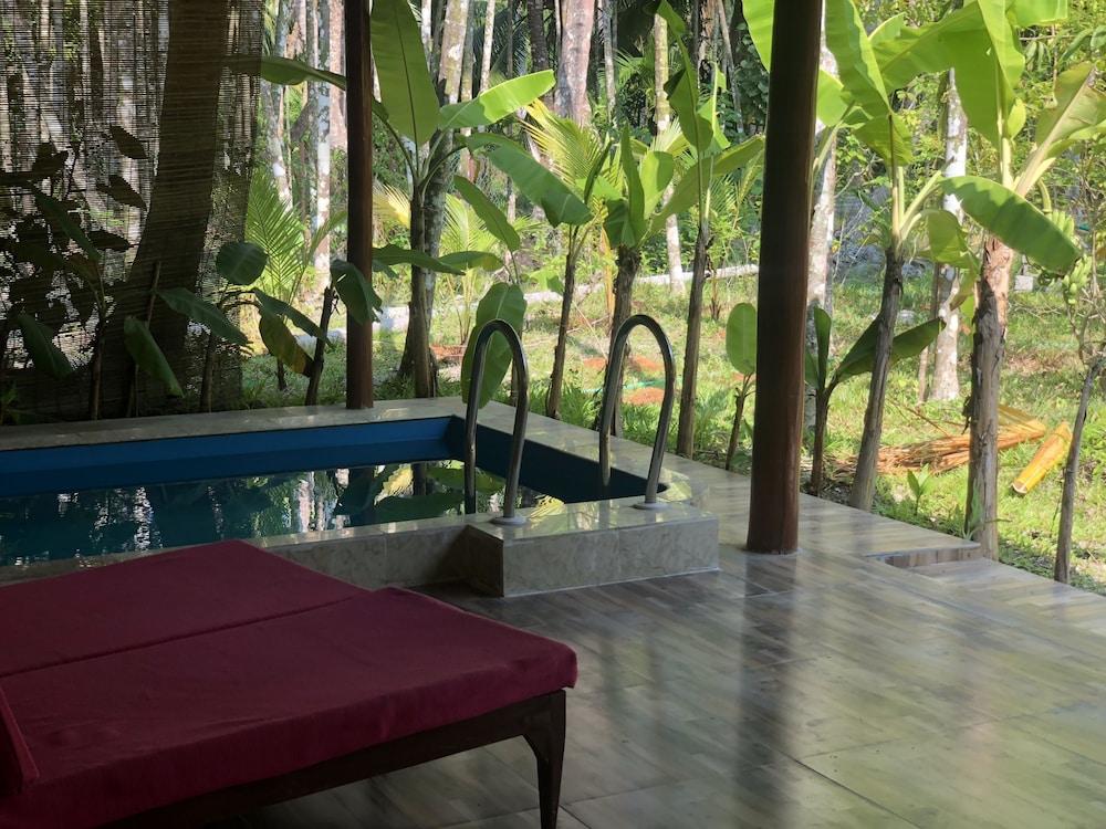 Resort Munjoh Ocean - Private Beachfront Luxury Retreat In Havelock Kala Pathar Beach